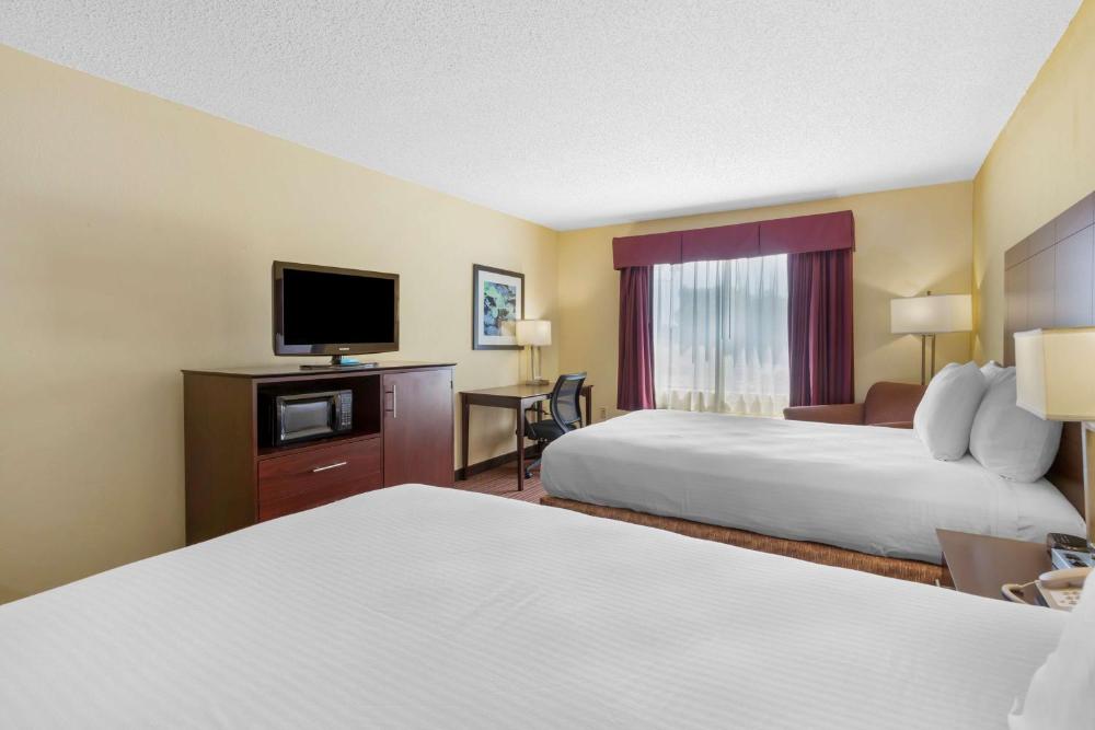 Double Room with Two Double Beds - Non-Smoking interior